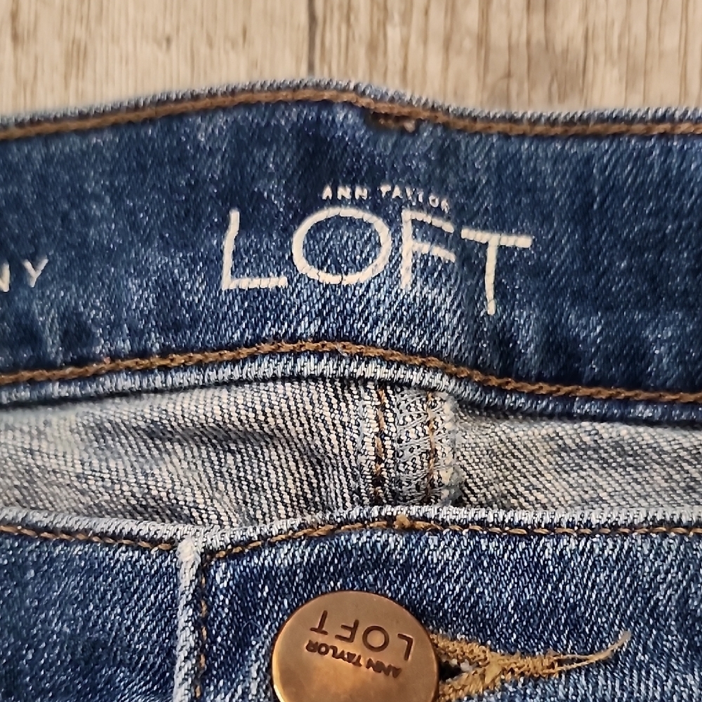 LOFT Blue Skinny Jeans with Medium Wash and Ankle Length - Picture 2 of 7